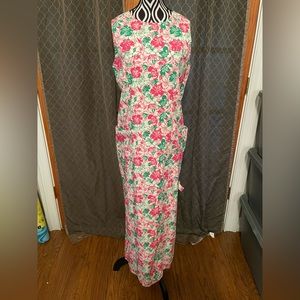 Lilly Pulitzer Vintage Maxi Size 8 Pink and Green Floral With Pockets